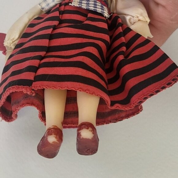 Vintage USSR Soviet miniature plastic Doll, Folk Costume traditionnel Antique - Picture 17 of 17